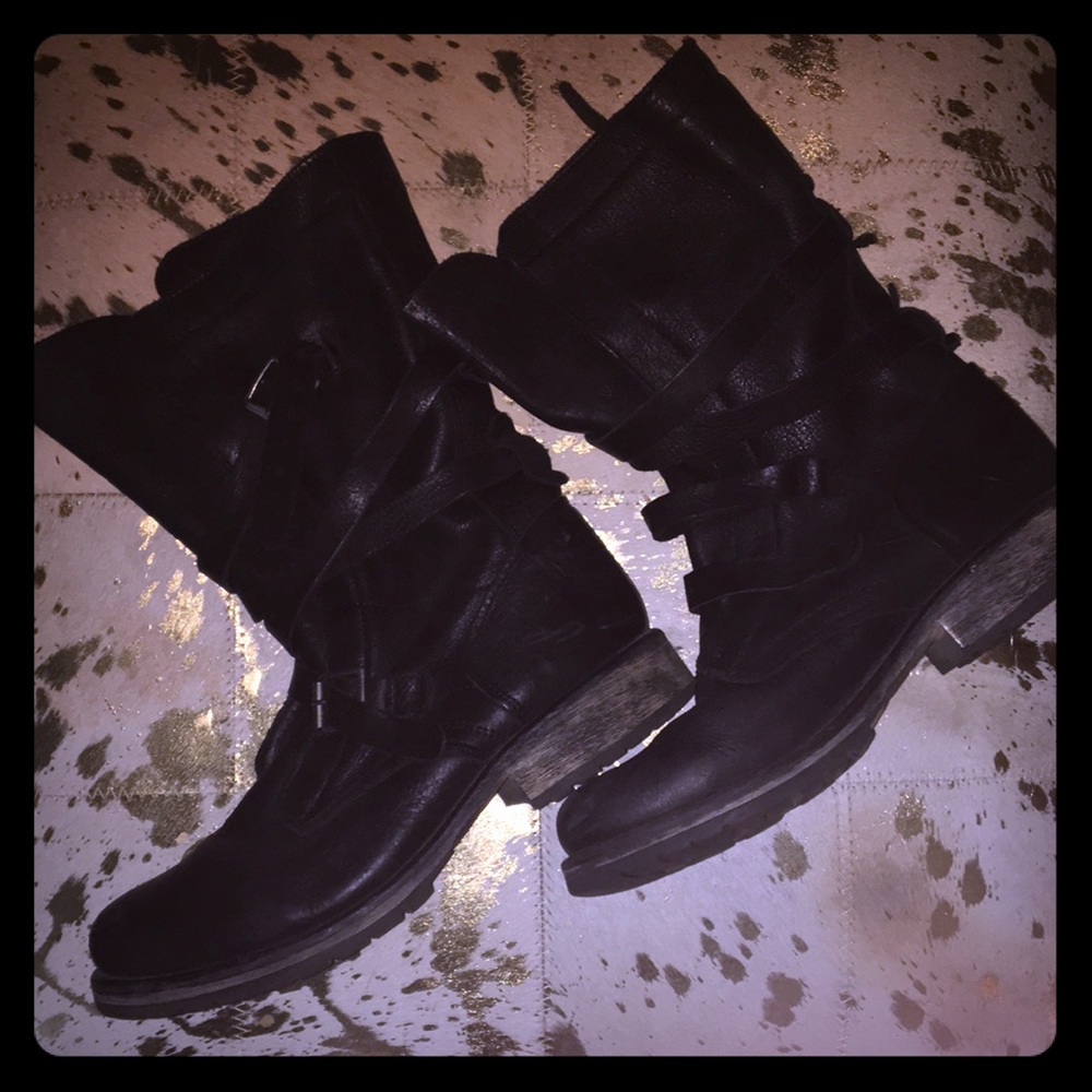 Steve Madden slouchy motorcycle boots
